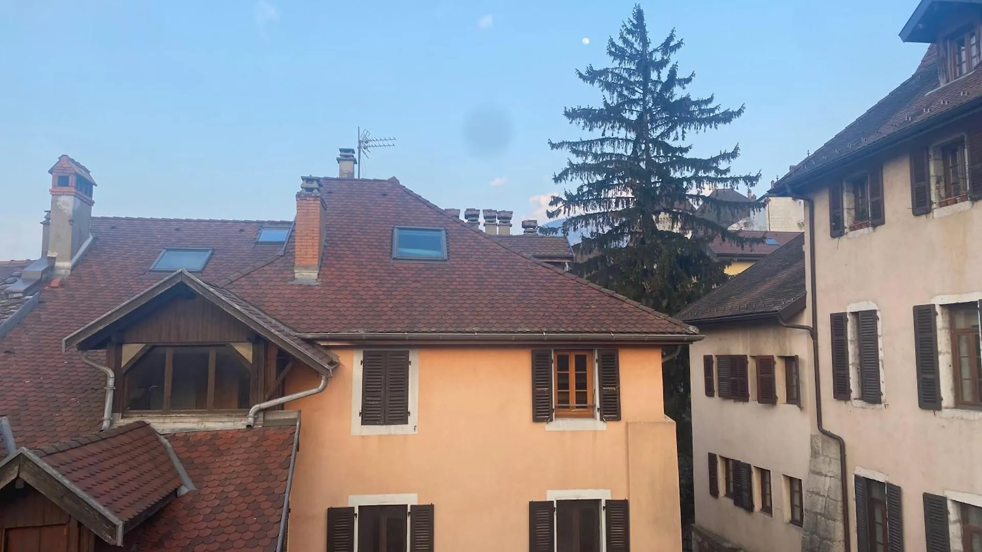 Stylish & Cosy Mezzanine In Historical Old Town Apartment Annecy 0*,  France