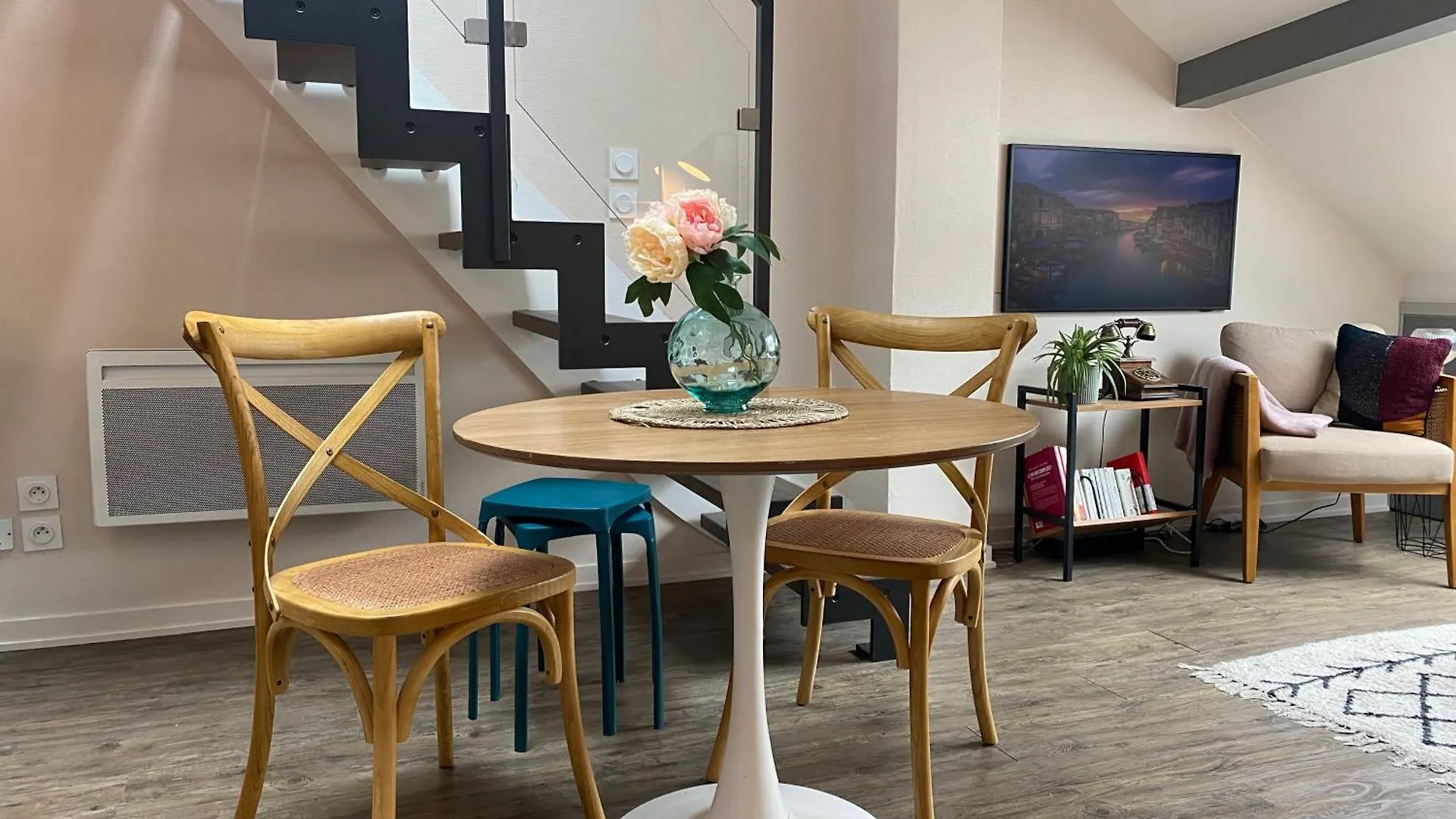 Apartmán Stylish & Cosy Mezzanine In Historical Old Town Annecy Francie